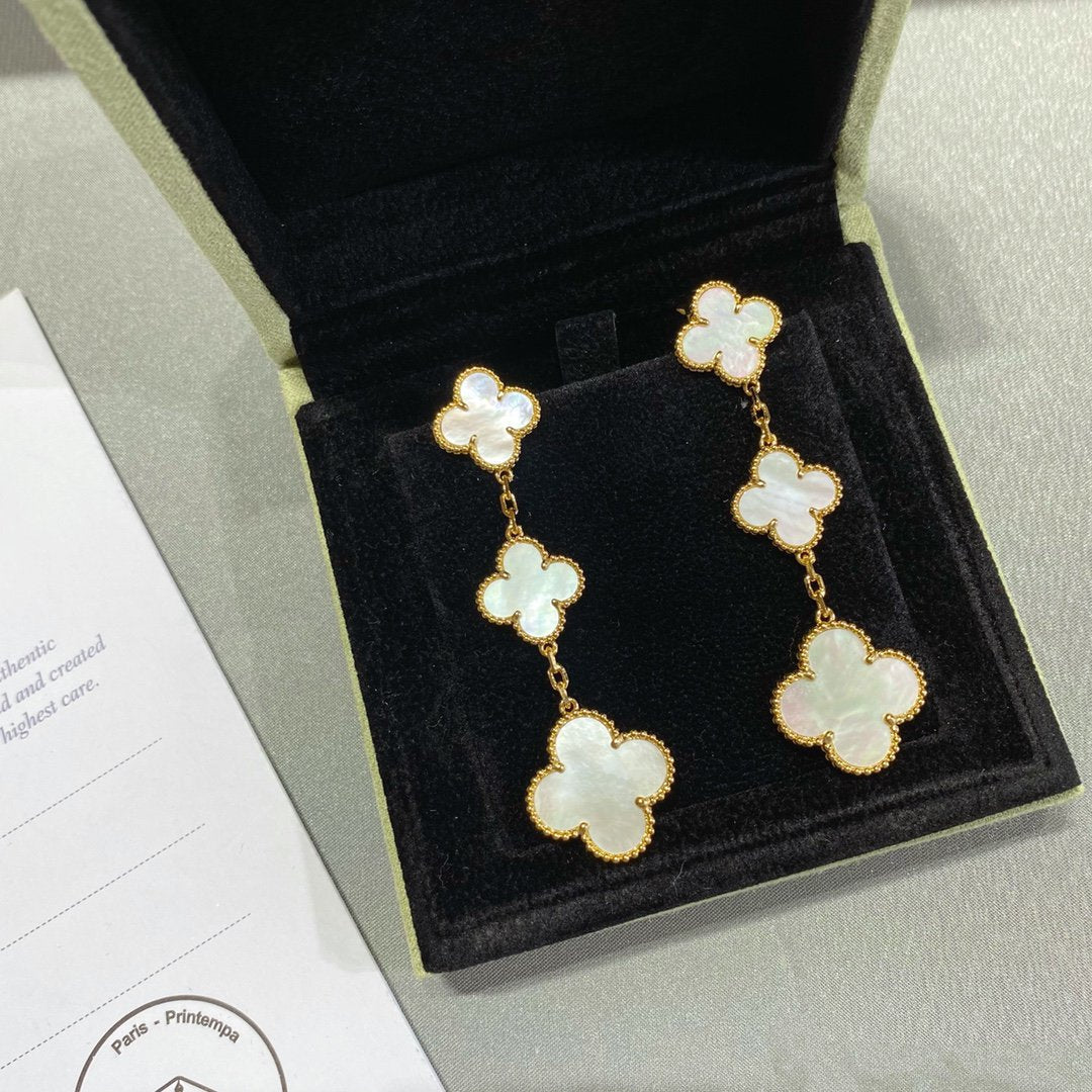 [⭐Maelin]CLOVER MOP 3 MOTIFS GOLD EARRINGS