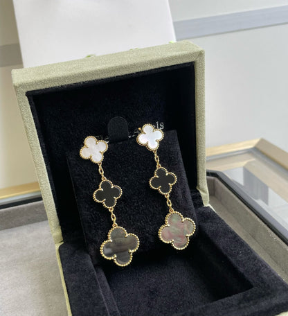 [⭐Maelin]CLOVER 3 MOTIF MOP ONYX DARK MOP PINK GOLD EARRINGS