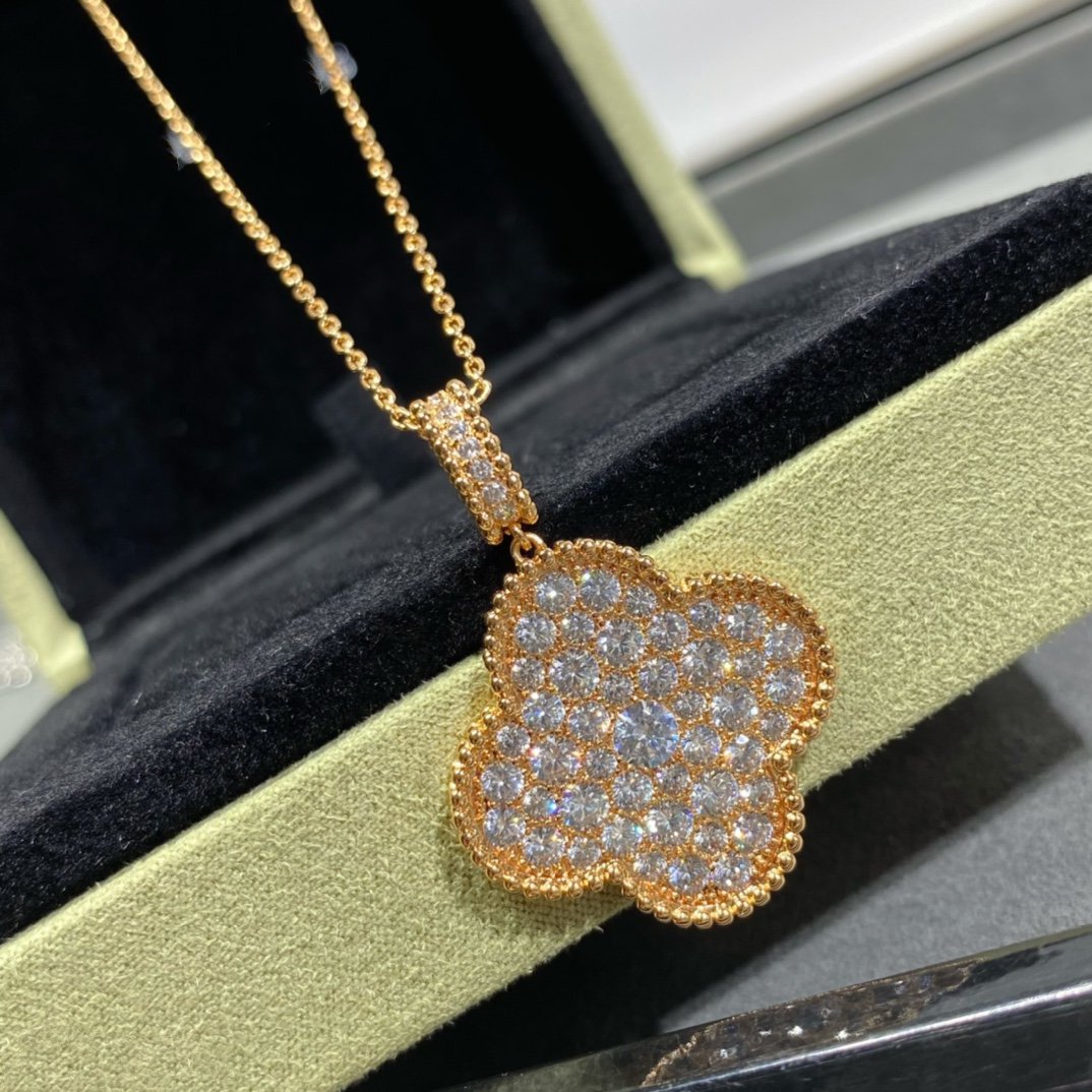 [⭐Maelin]CLOVER 25MM LARGE PEDANT DIAMOND PAVED LONG NECKLACE