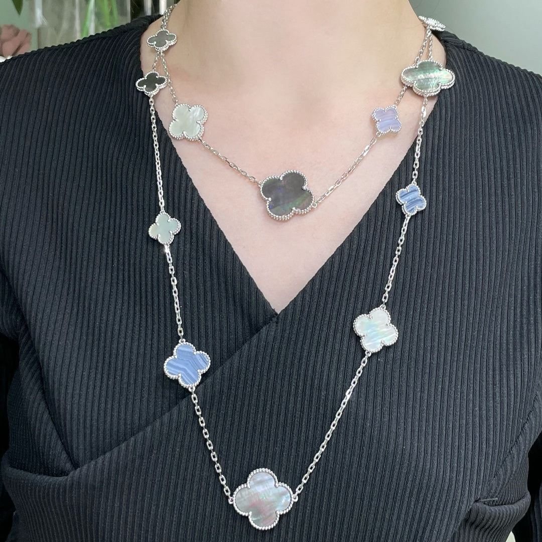 [⭐Maelin]CLOVER 16 MOTIF CHALCEDONY MOP SILVER NECKLACE