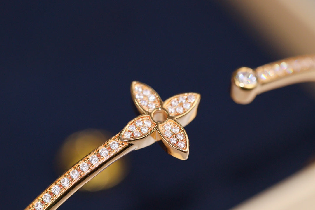 [⭐Maelin]IDYLLE PINK GOLD OPEN BRACELET DIAMOND PAVED