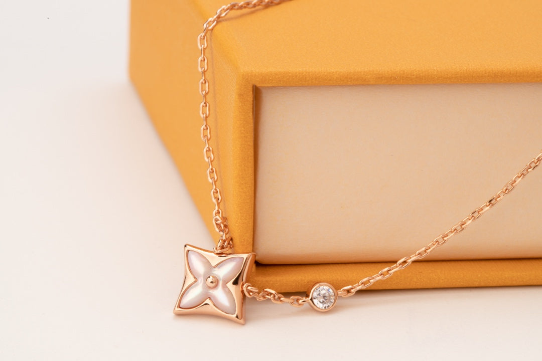 [⭐Maelin]STAR PINK MOP 1 DIAMOND PINK GOLD NECKLACE
