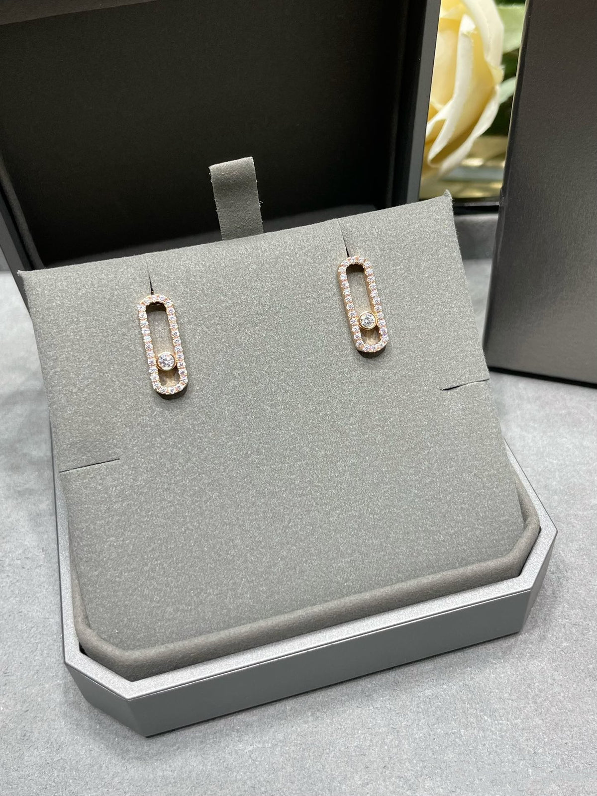 [⭐Maelin]MOVE UNO STUD DIAMOND PAVED EARRINGS