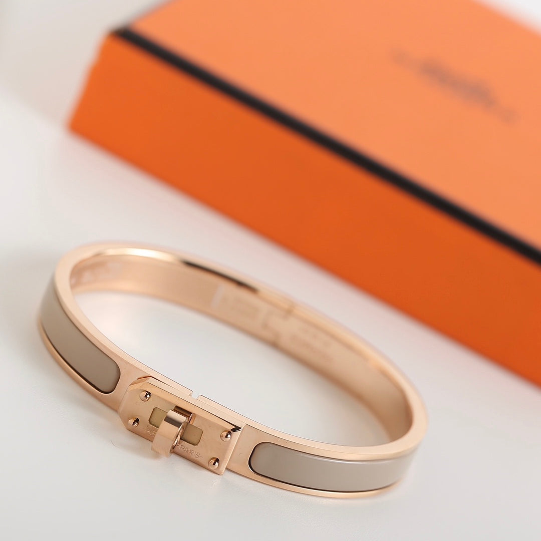 [⭐Maelin]HM KELLY GREY BRACELET