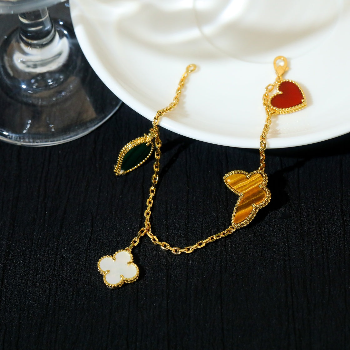 [⭐Maelin]LUCKY SPRING 5 MOTIF GOLD BRACELET