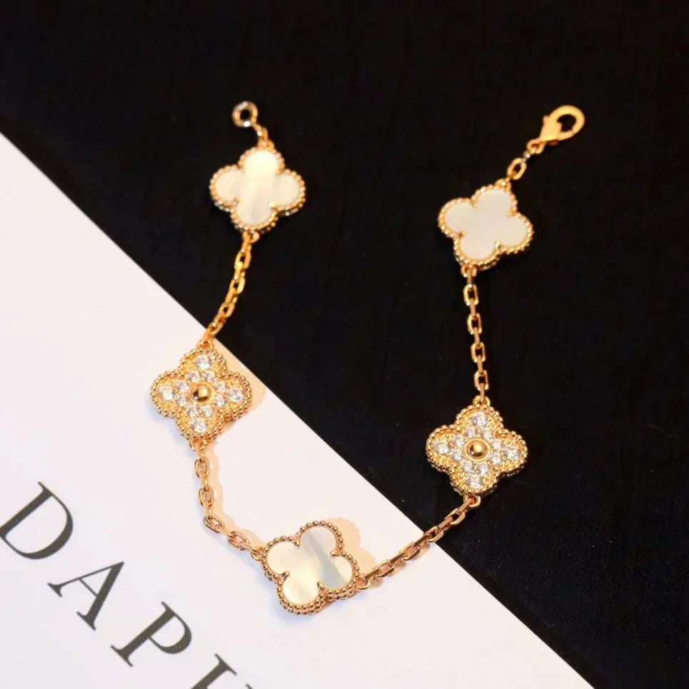 [⭐Maelin]CLOVER WHITE PEARL MOP 5 MOTIF BRACELET COLLECTION