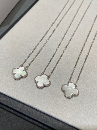 [⭐Maelin]CLOVER MEDIUM SILVER WHITE MOP NECKLACE