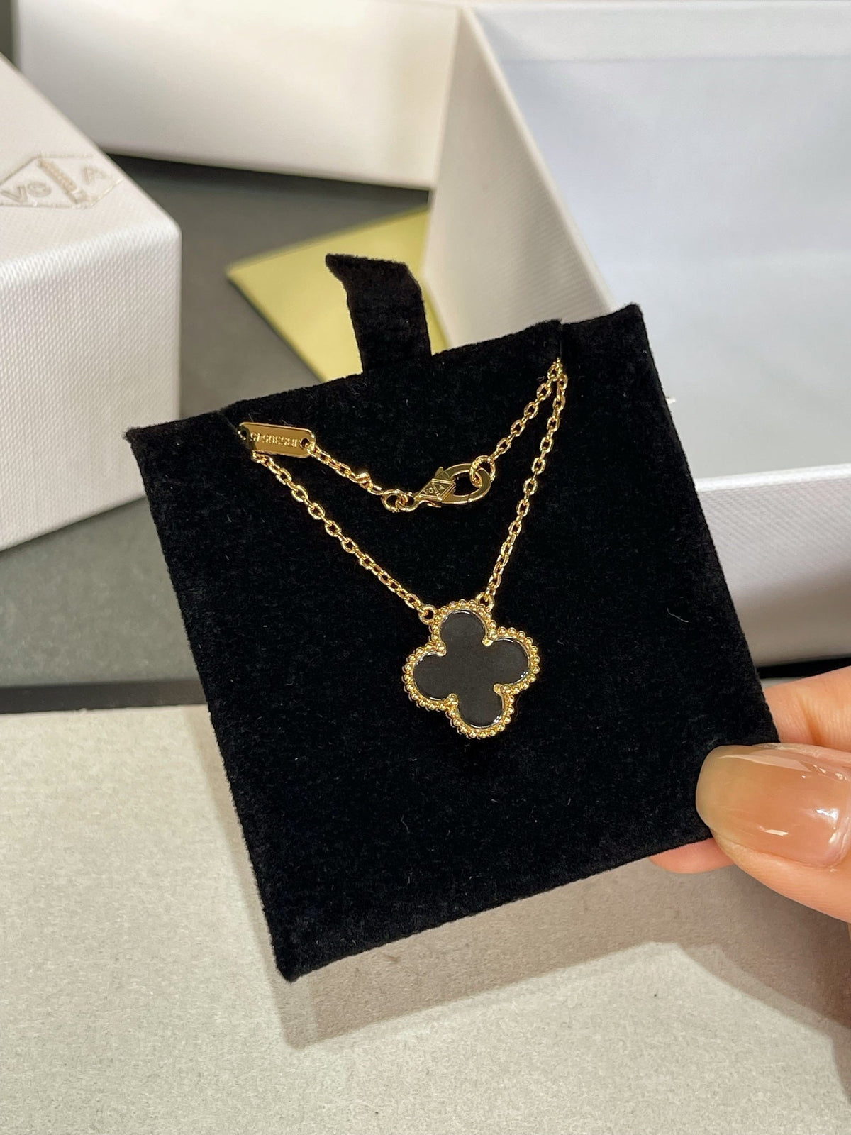 [⭐Maelin]CLOVER ROCK CRYSTAL ROSE GOLD NECKLACE