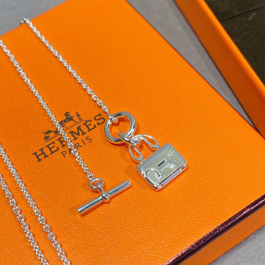 [⭐Maelin]CONSTANCE PEDANT SILVER NECKLACE