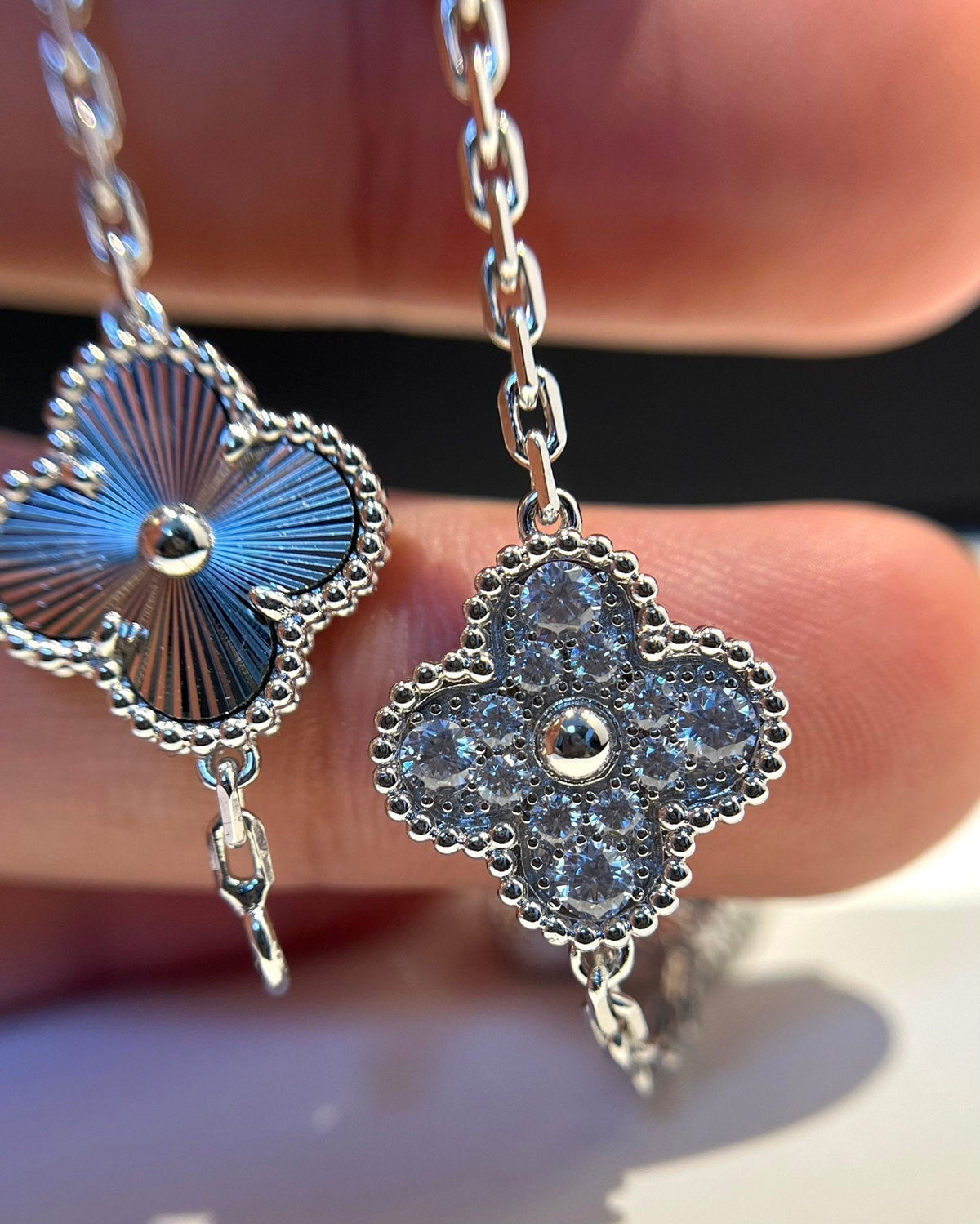 [⭐Maelin] CLOVER 5 MOTIF LASER BRACELET COLLECTION