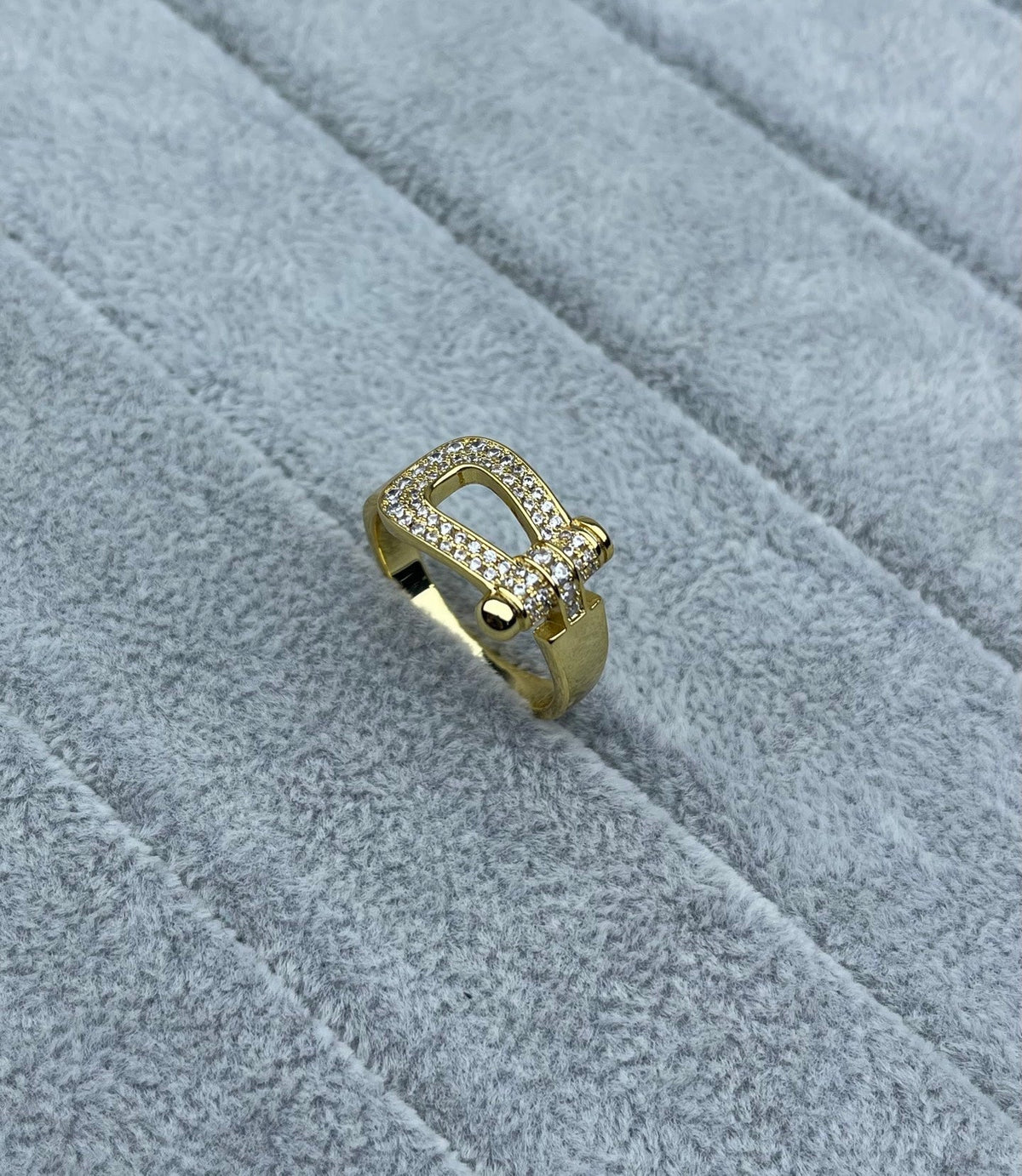 [⭐Maelin]Wide Hoof-Shaped Diamond-Studded Ring