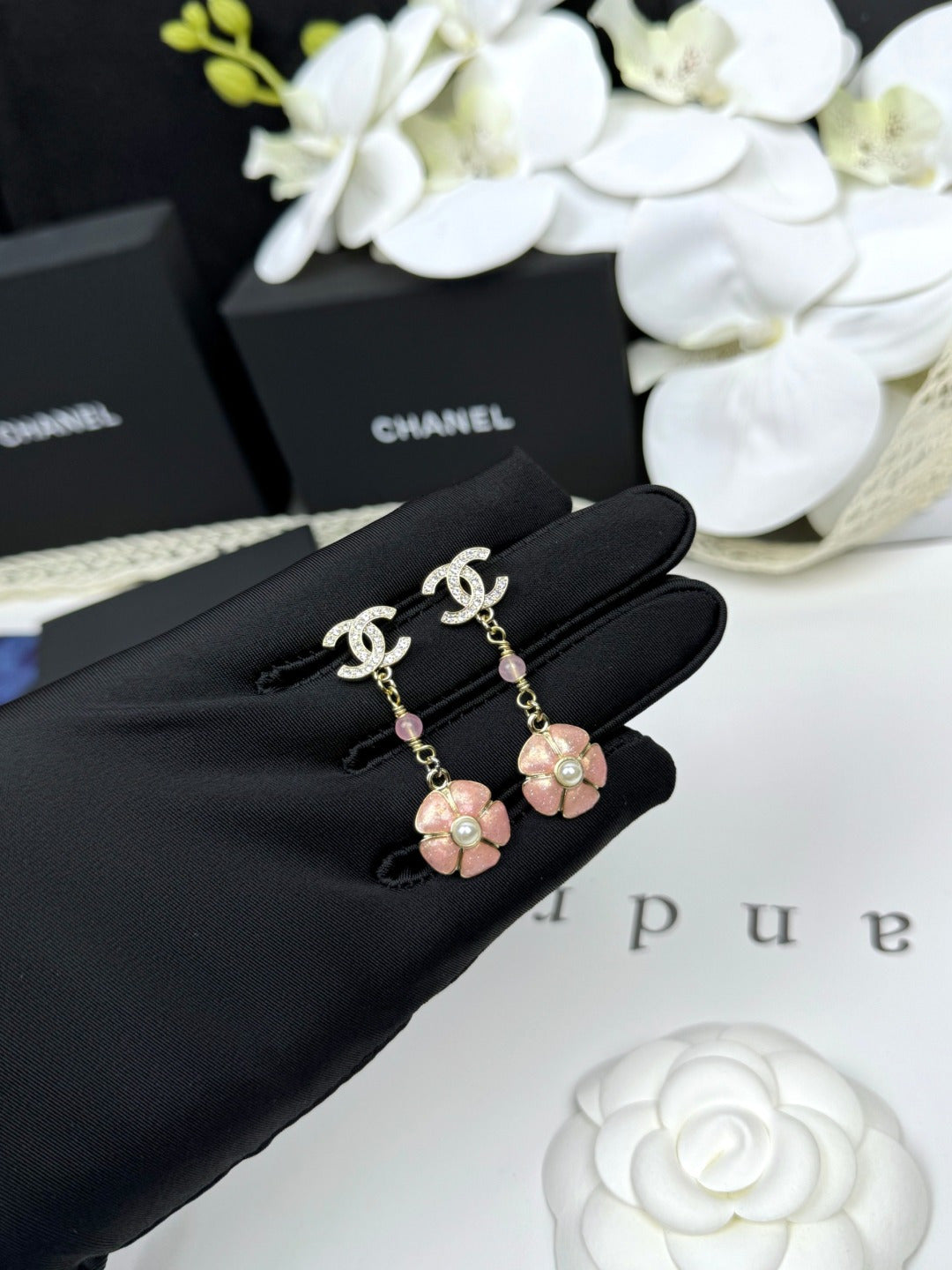 [⭐Maelin]26C Pink Camellia Enamel Pendant with Double C Earrings