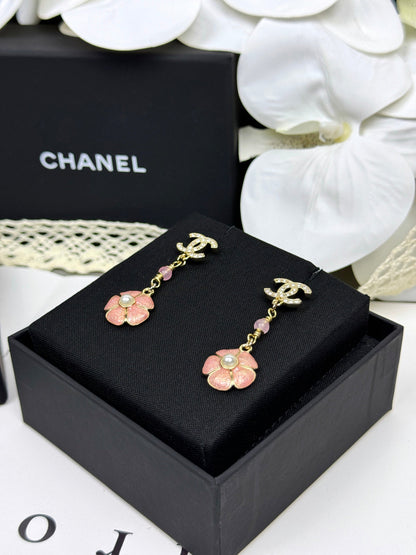 [⭐Maelin]26C Pink Camellia Enamel Pendant with Double C Earrings