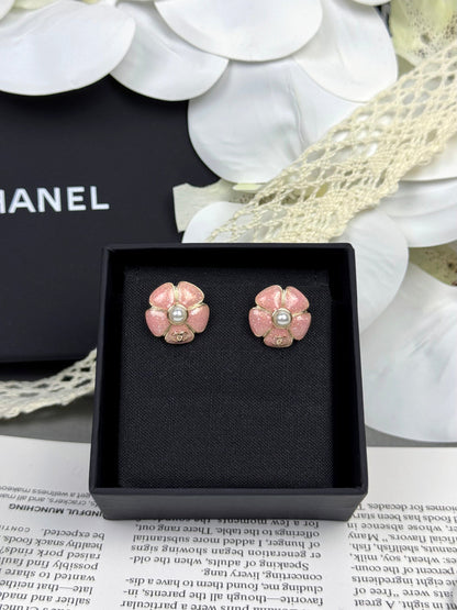 [⭐Maelin]26C Pink Camellia Pearl Enamel Stud Earrings