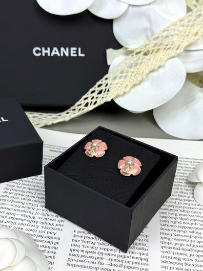 [⭐Maelin]26C Pink Camellia Pearl Enamel Stud Earrings