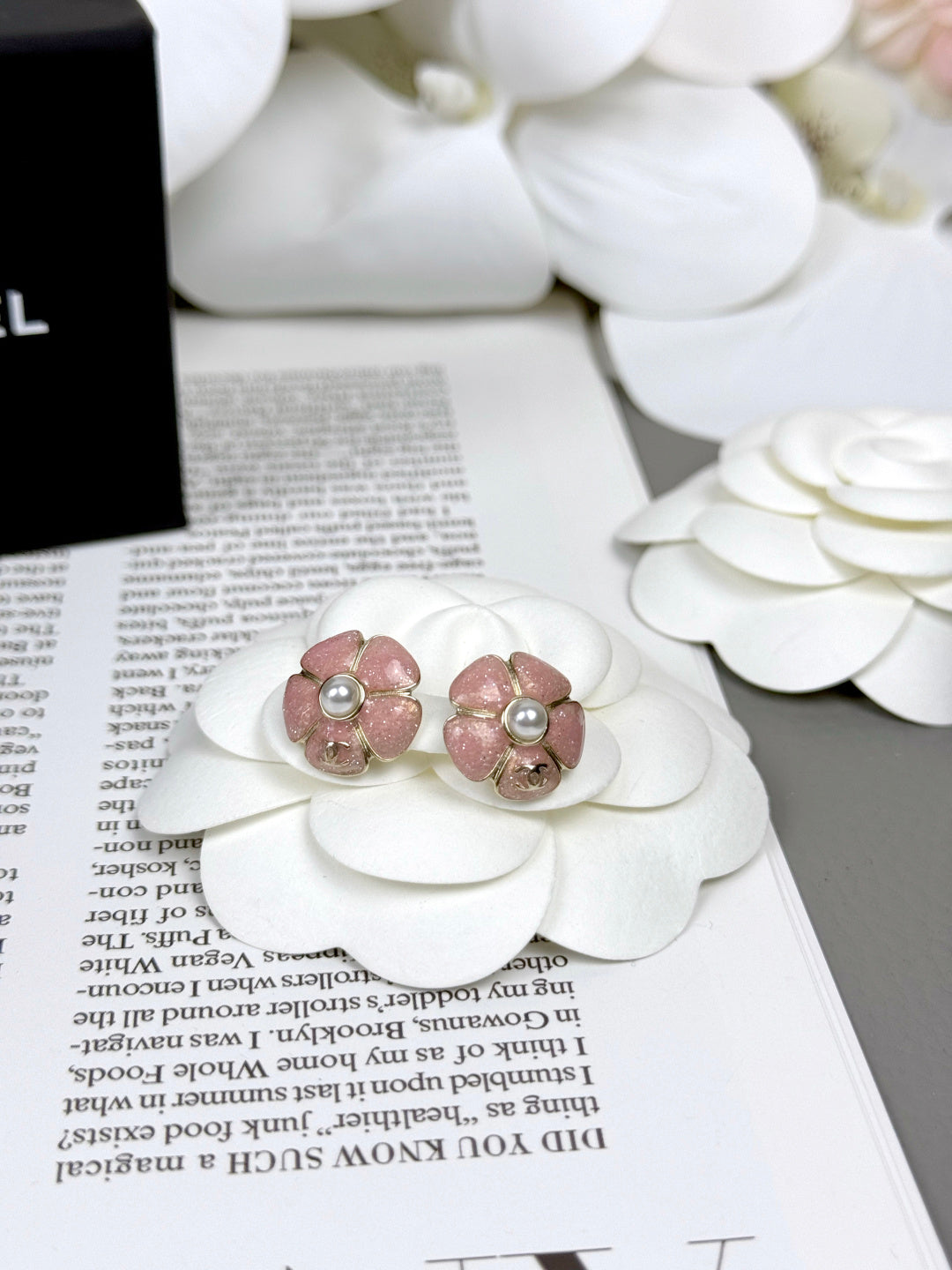 [⭐Maelin]26C Pink Camellia Pearl Enamel Stud Earrings
