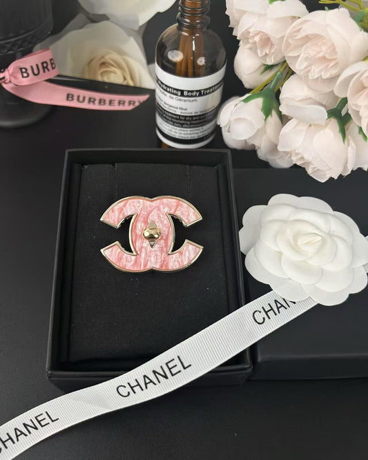 [⭐Maelin]Pink Resin Classic Brooch 5cm