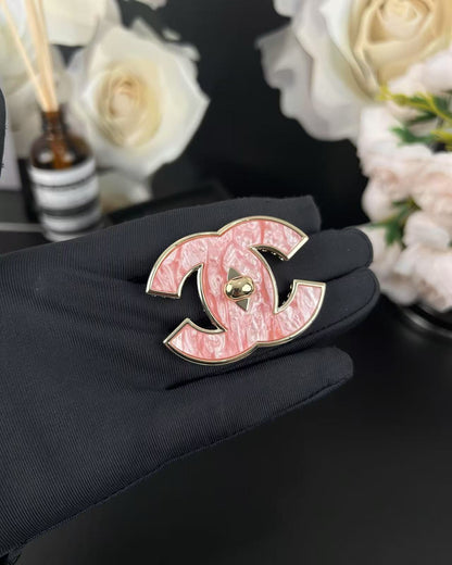 [⭐Maelin]Pink Resin Classic Brooch 5cm