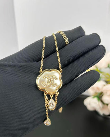 [⭐Maelin]Cloud Pearl Mother-of-Pearl Diamond Chain Pendant Necklace