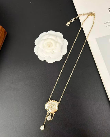 [⭐Maelin]Cloud Pearl Mother-of-Pearl Diamond Chain Pendant Necklace