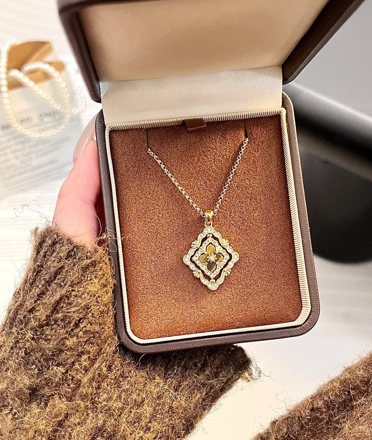 [⭐Maelin] B.C.L ENAMEL ROTATING SINGLE-DIAMOND NECKLACE（Various colors）
