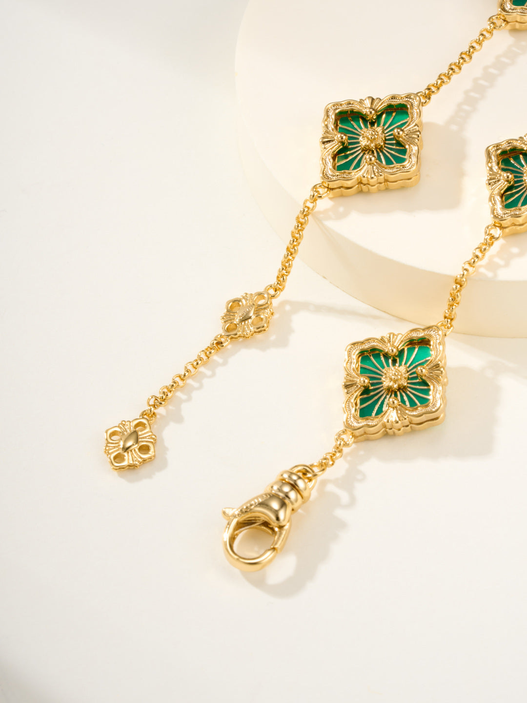 [⭐Maelin]B.C.L ENAMELED Five-Flower Bracelet（Various Colors)