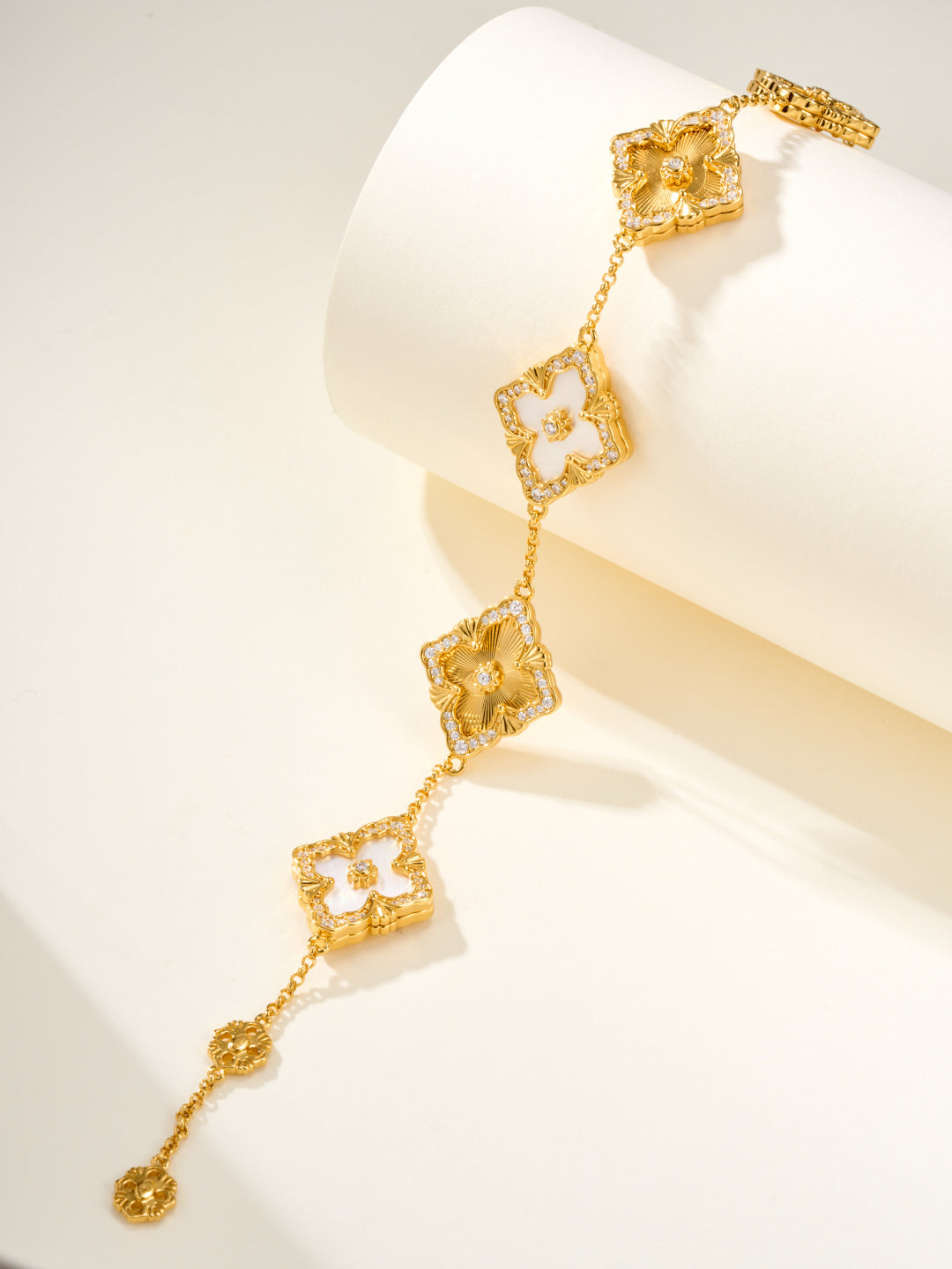 [⭐Maelin]B.C.L ENAMELED Five-Flower Bracelet（Various Colors) BIG SIZE