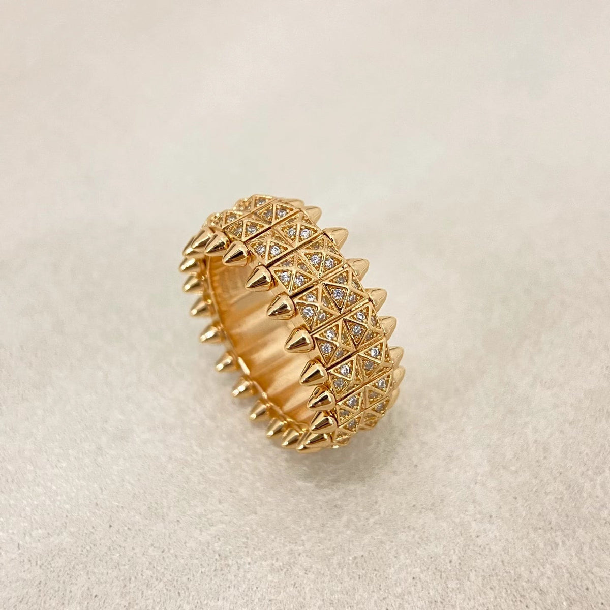 [⭐Maelin]CLASH DOUBLE-ROW RIVET RING WITH DIAMOND SETTING
