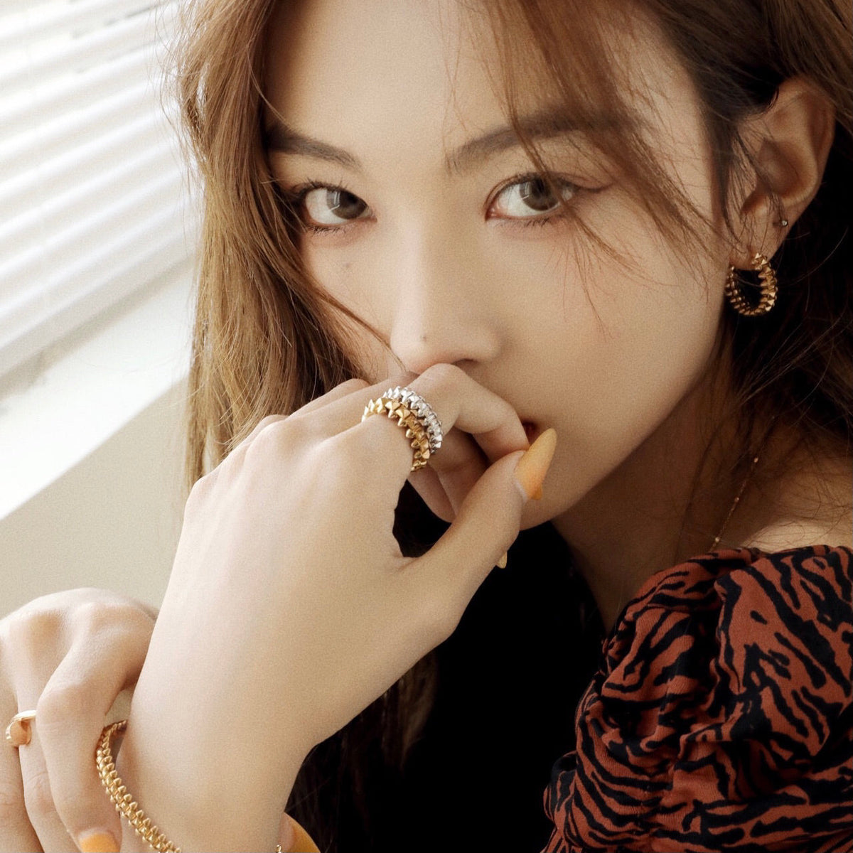 [⭐Maelin]CLASH SMALL HOOP EARRINGS