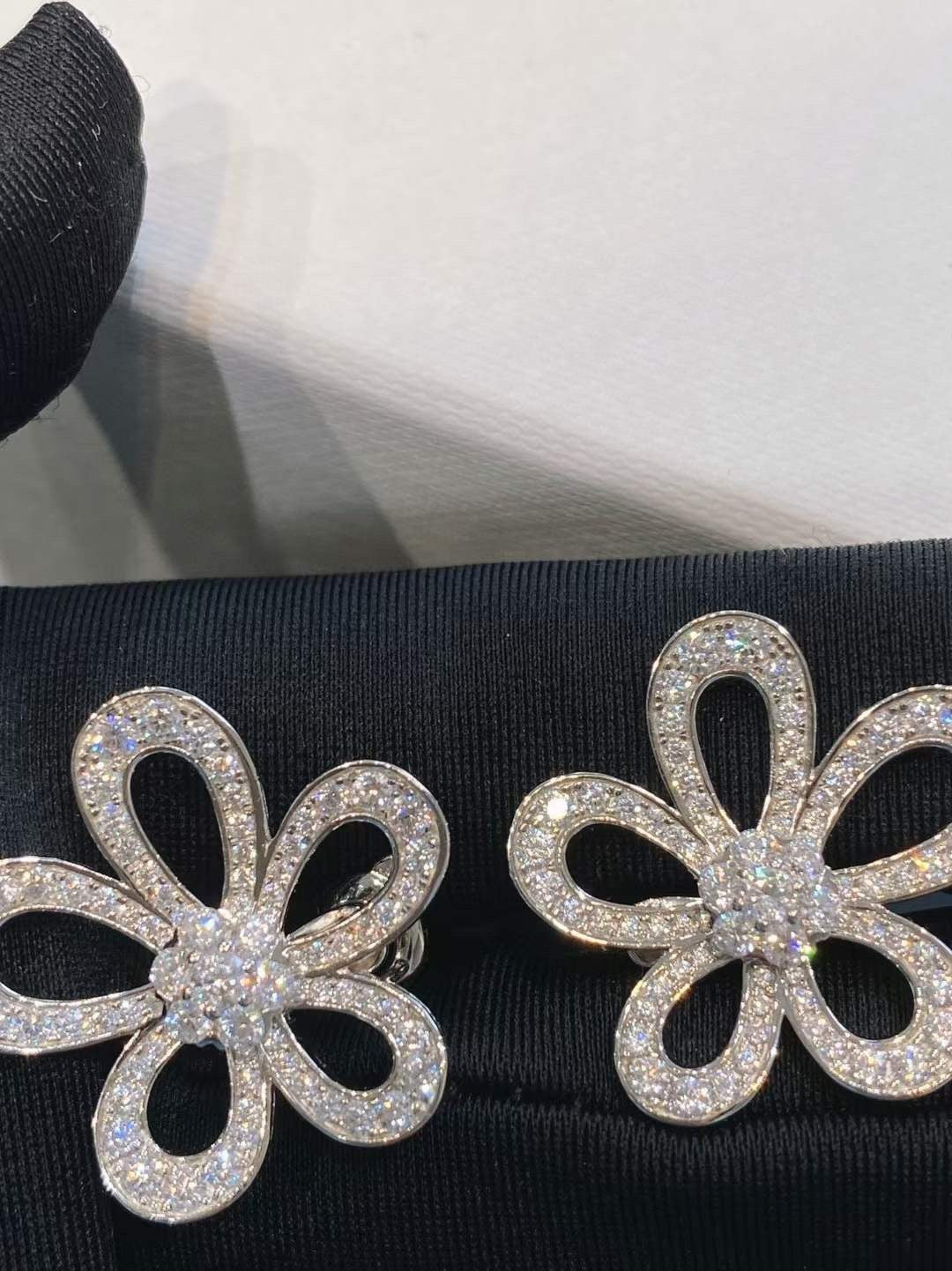 [⭐Maelin]FLOWERLACE EARRINGS FULL DIAMONDS
