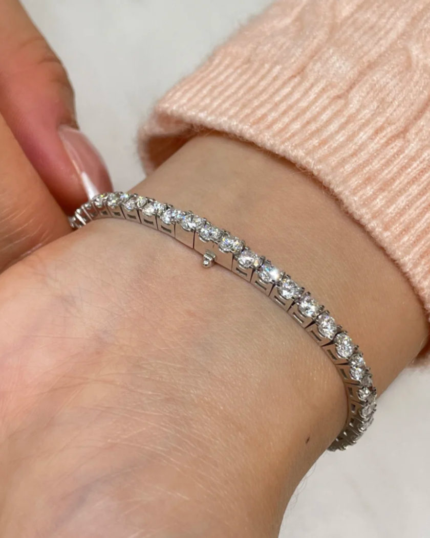 [⭐Maelin]  CLASSIC BASEBALL BRACELAT, 52 DIAMOND