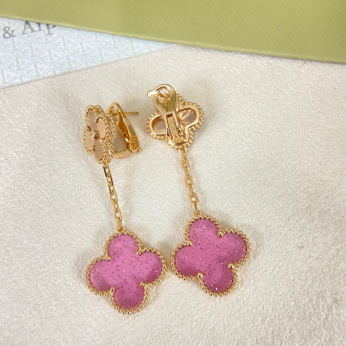 [⭐Maelin]2026 NEW CLOVER 2 MOTIF  BUBBLE PINK ENAMEL