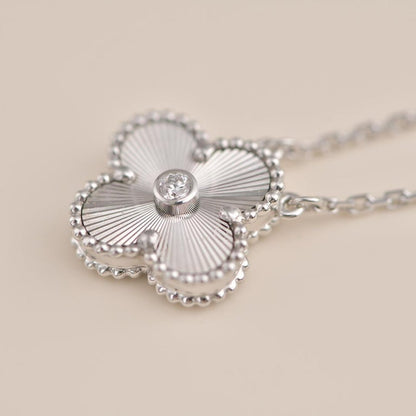 [⭐Maelin]CLOVER  15MM DIAMOND LASER NECKLACE SILVER