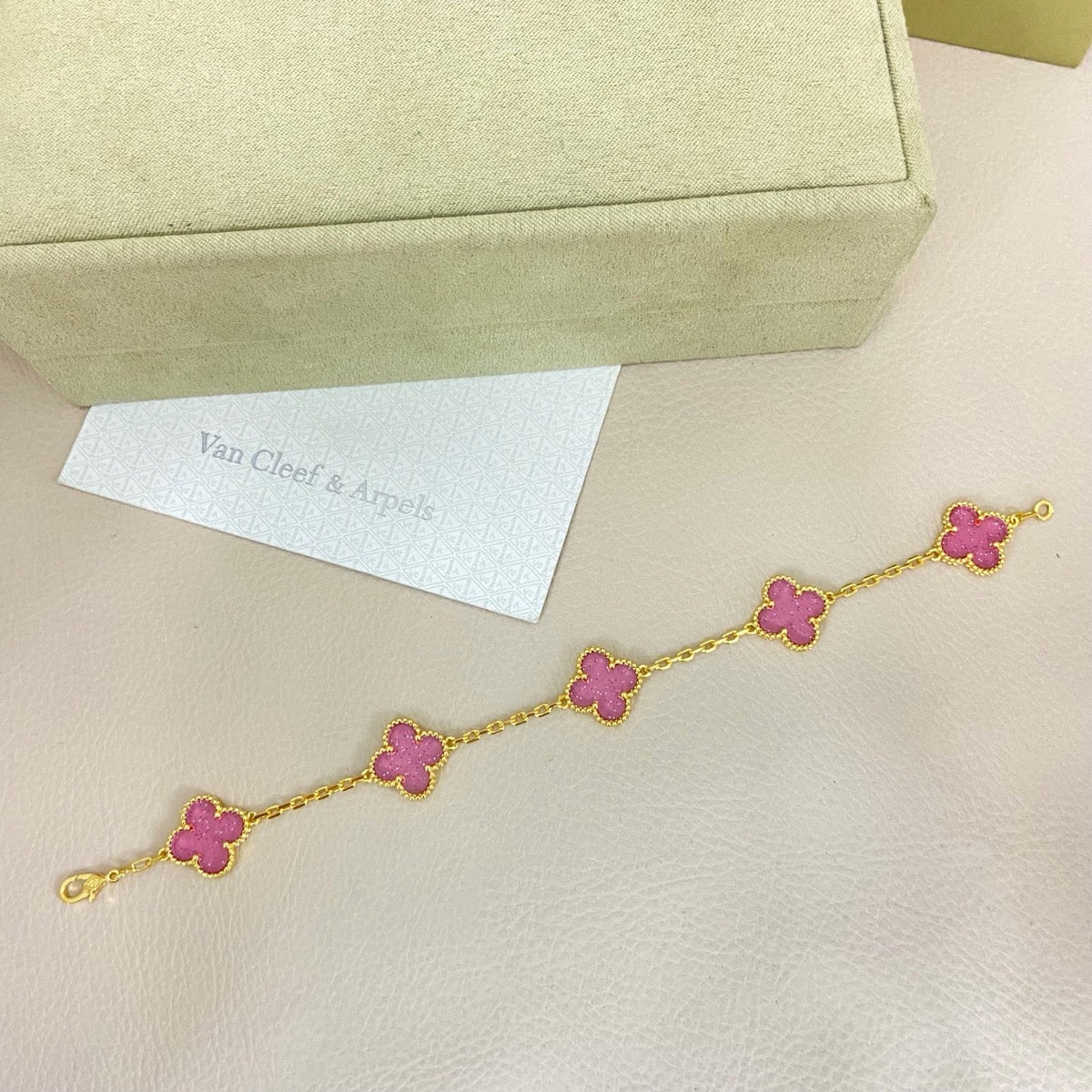 [⭐Maelin]NEW BUBBLE PINK ENAMEL 5-FLOWER BRACELET