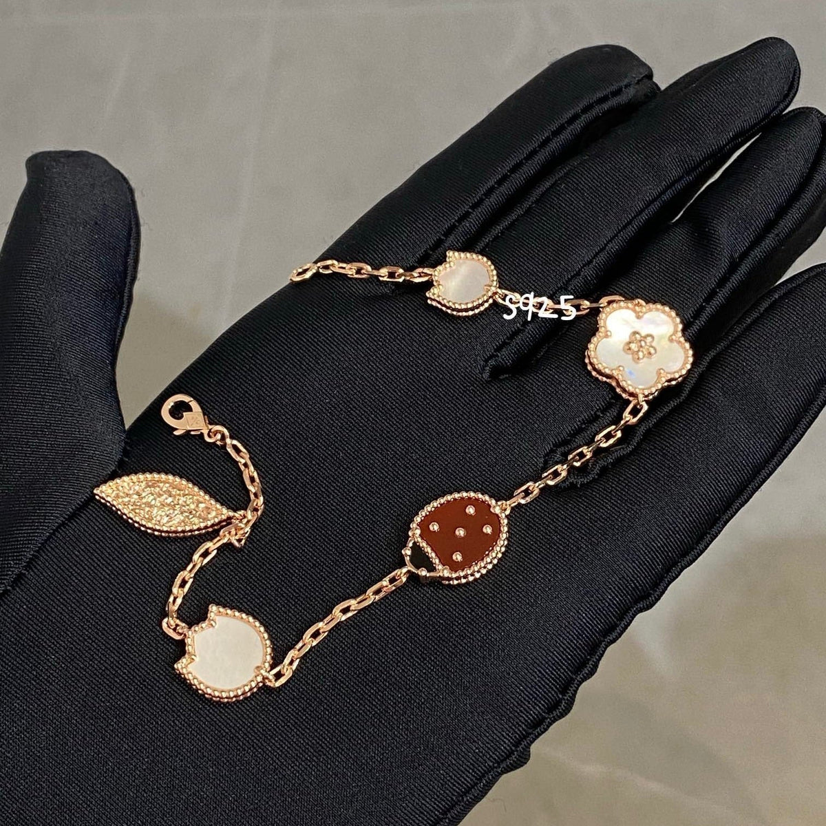 [⭐Maelin]LUCKY SPRING 5 MOTIF BRACELET