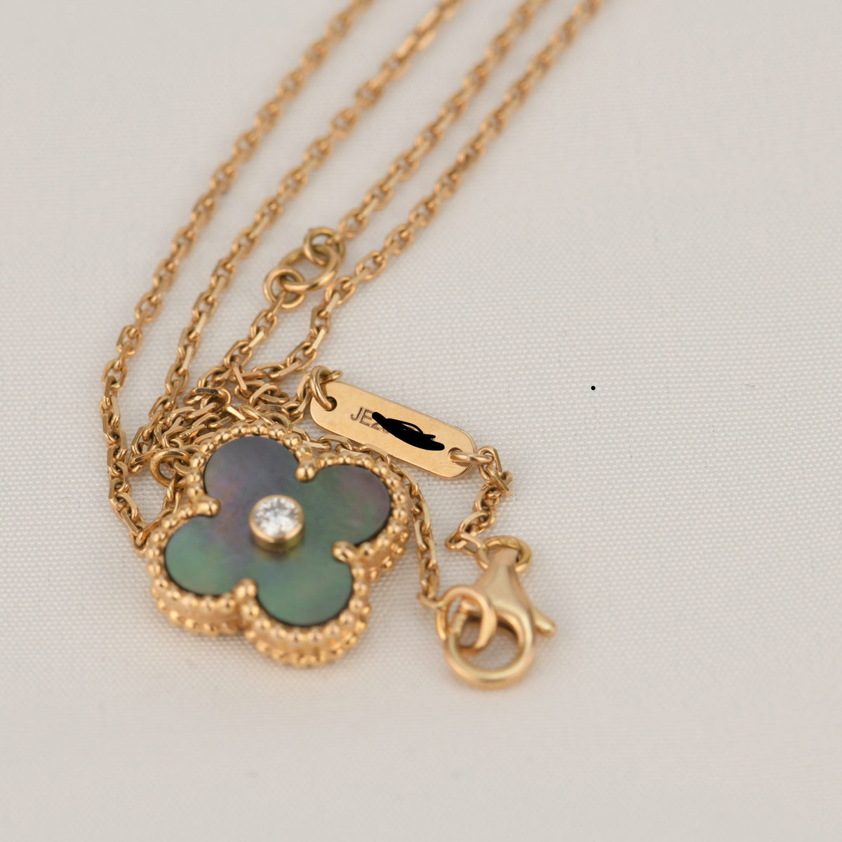 [⭐Maelin]CLOVER 15MM DIAMOND AND MOTHER-OF-GREY NECKLACE
