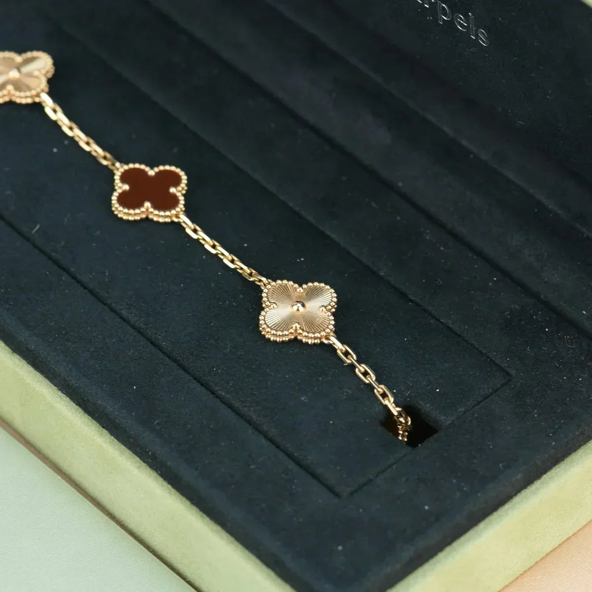 [⭐Maelin] CLOVER 5 MOTIF RED CORNELIAN BRACELET COLLECTION