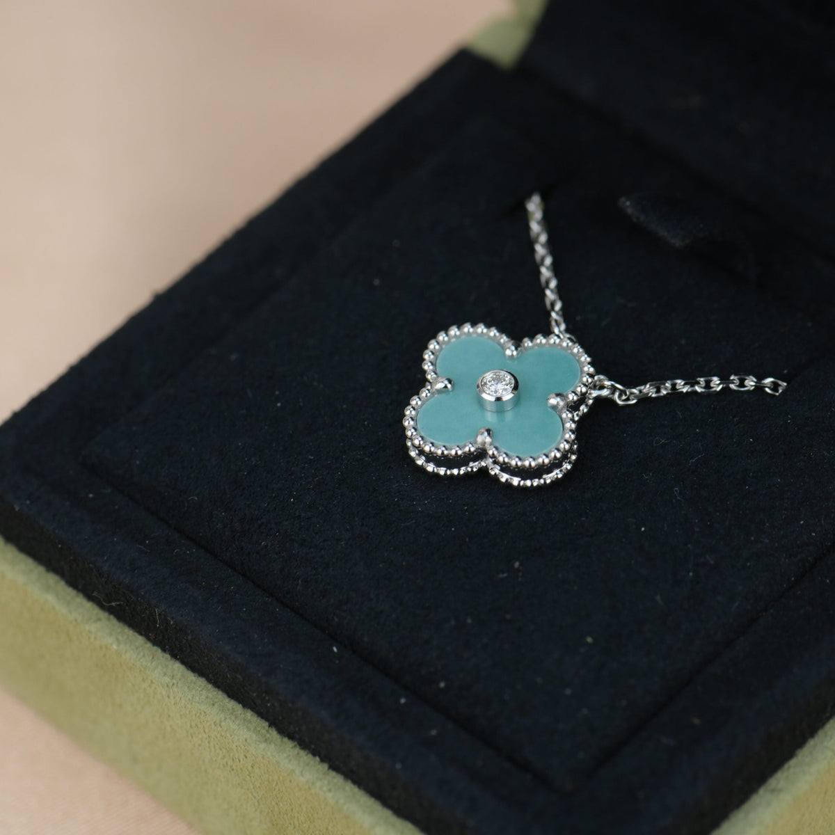 [⭐Maelin]CLOVER 15MM DIAMOND SVRES PORCELAIN  NECKLACE SILVER