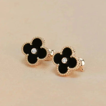 [⭐Maelin]CLOVER MEDIUM 1 MOTIFS ONYX DIAMOND EARRINGS