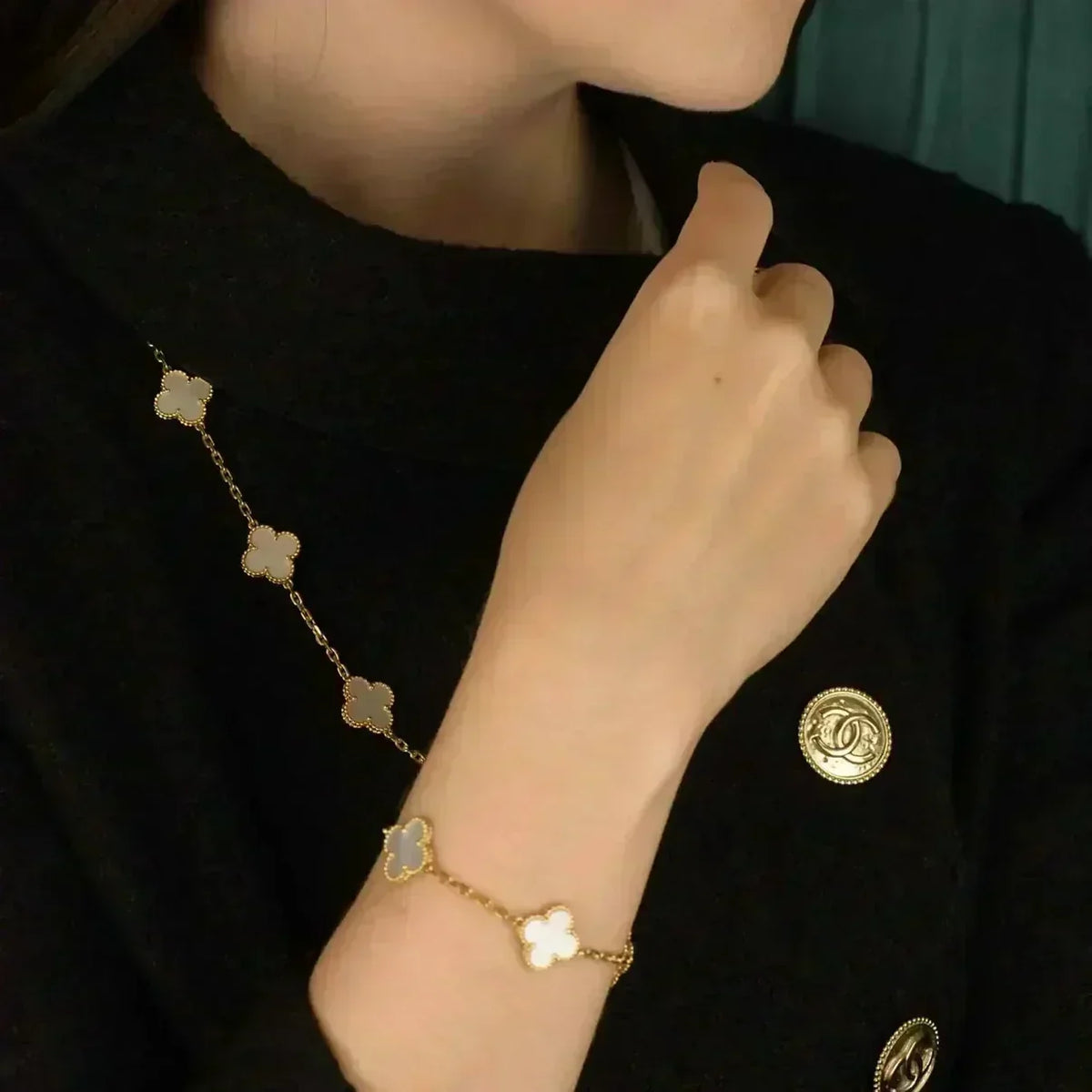 [⭐Maelin]CLOVER WHITE PEARL MOP 5 MOTIF BRACELET COLLECTION