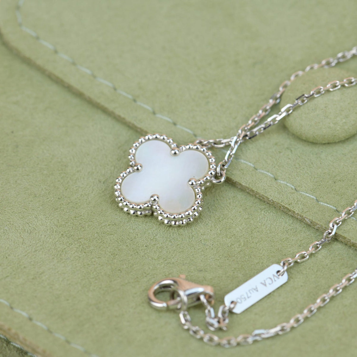 [⭐Maelin]CLOVER  15MM WHITE MOTHER-OF-PEARL SILVER