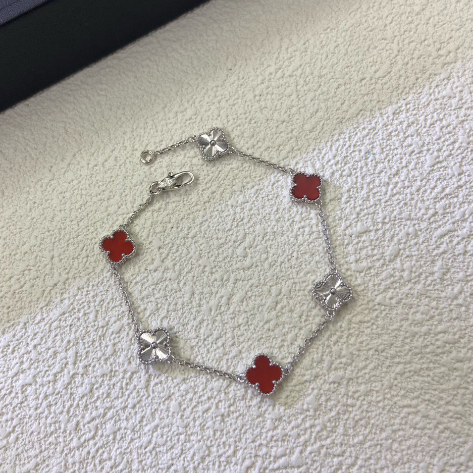 [⭐Maelin]CLOVER 6 MOTIF RED AGATE LASER BRACELET