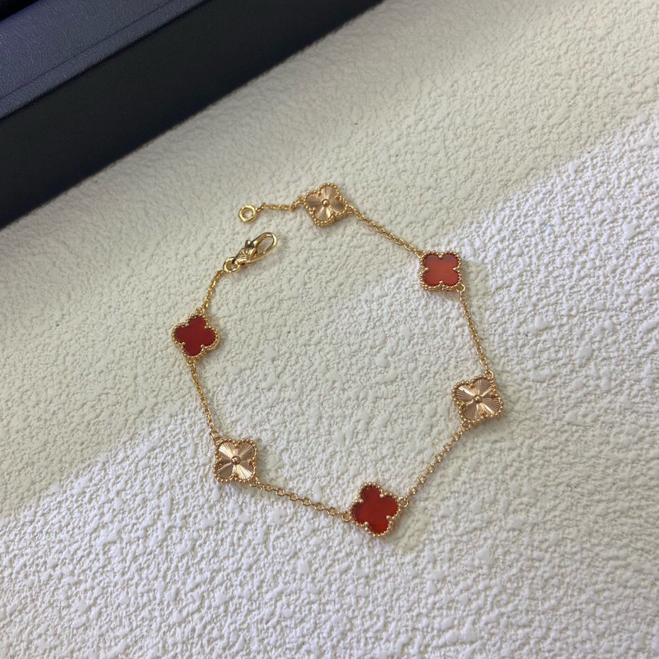 [⭐Maelin]CLOVER 6 MOTIF RED AGATE LASER BRACELET
