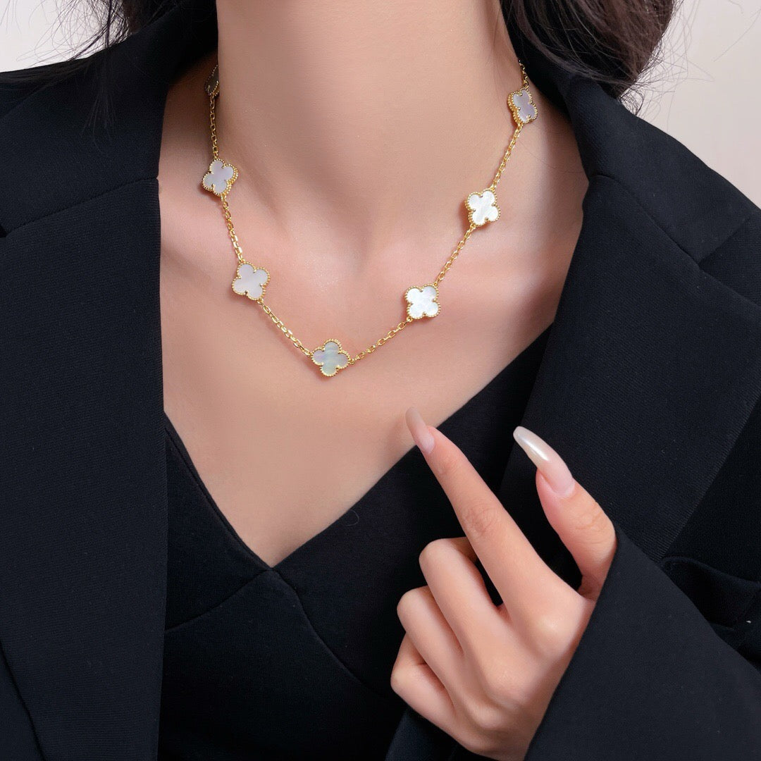 [⭐Maelin]CLOVER 10 MOTIFS WHITE MOTHER OF PEARL NECKLACE