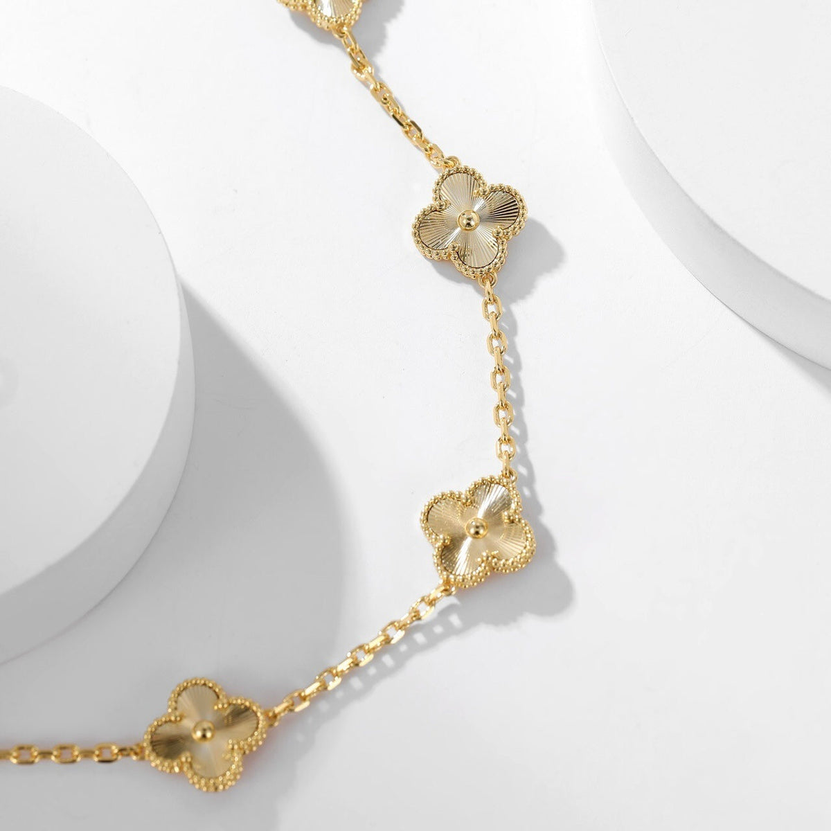 [⭐Maelin]CLOVER 10 MOTIFS LASER NECKLACE