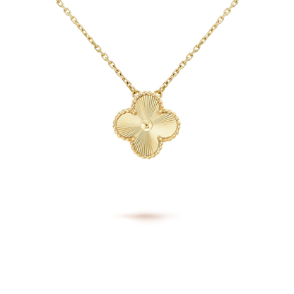 [⭐Maelin]CLOVER 15MM LASER NECKLACE AND BOX