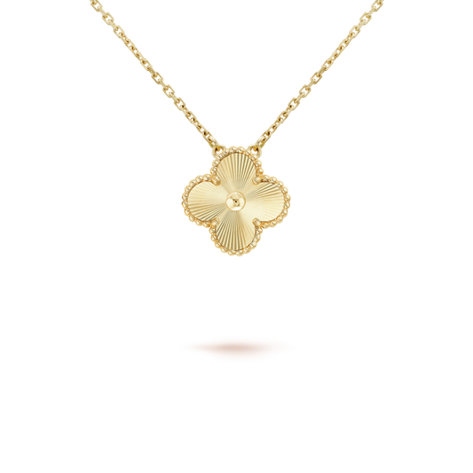 [⭐Maelin]CLOVER 15MM LASER NECKLACE AND BOX