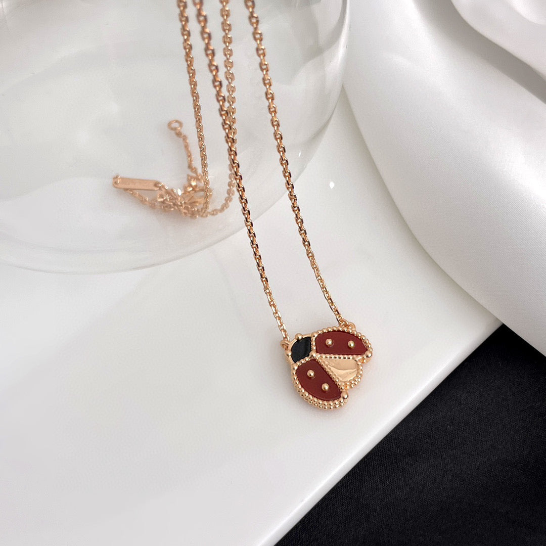 [⭐Maelin]LUCKY  CARNELIANS LADYBUG NECKLACE