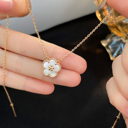 [⭐Maelin]LUCKY  WHITE MOP  PLUM BLOSSOM NECKLACE