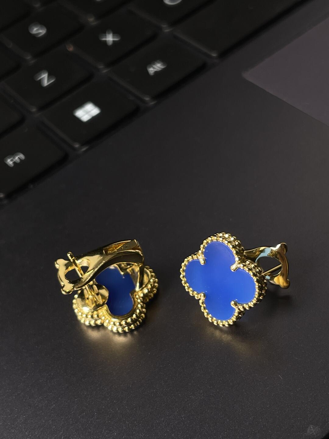 [⭐Maelin] CLOVER LARGE (20mm) 1 MOTIFS BLUE MOP STUD EARRINGS